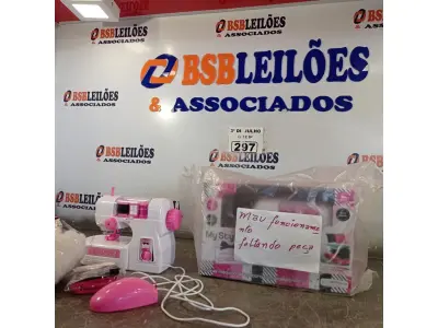 LOTE 297 - 02 ATELIÊS DE COSTURA MY STYLE. (NO ESTADO, LEILÃO NÃO TEM GARANTIA E NEM DEVOLUÇÃO, SUJEITO A POSSÍVEIS AVARIAS VISÍVEIS/OCULTAS E/OU AUSÊNCIA DE COMPONENTES).