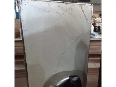 LOTE 220 - 01 PIA EM AÇO INOX CIMENTADA COM 01 CUBA MEDINDO 1,40M X 0,53CM. (NO ESTADO, LEILÃO NÃO TEM GARANTIA E NEM DEVOLUÇÃO, SUJEITO A POSSÍVEIS AVARIAS VISÍVEIS/OCULTAS E/OU AUSÊNCIA DE COMPONENTES).