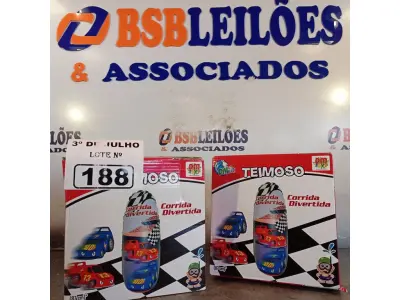 LOTE 188 - 02 BONECOS JOÃO TEIMOSO CORRIDA DIVERTIDA.  (NO ESTADO, LEILÃO NÃO TEM GARANTIA E NEM DEVOLUÇÃO, SUJEITO A POSSÍVEIS AVARIAS VISÍVEIS/OCULTAS E/OU AUSÊNCIA DE COMPONENTES).