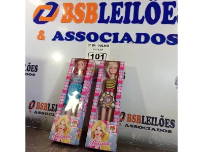 LOTE 101 - 02 BONECAS BELINDA. (NO ESTADO, LEILÃO NÃO TEM GARANTIA E NEM DEVOLUÇÃO, SUJEITO A POSSÍVEIS AVARIAS VISÍVEIS/OCULTAS E/OU AUSÊNCIA DE COMPONENTES).