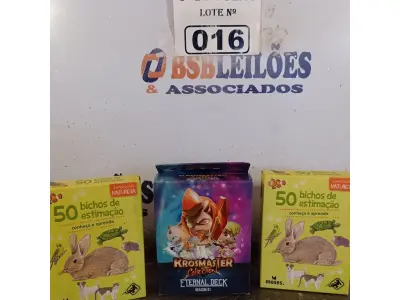 LOTE 016 - 01 CAIXAS COM CARTAS KROSMASTER E 02 CAIXAS COM CARTAS DE BICHOS DE ESTIMAÇÃO.  (NO ESTADO, LEILÃO NÃO TEM GARANTIA E NEM DEVOLUÇÃO, SUJEITO A POSSÍVEIS AVARIAS VISÍVEIS/OCULTAS E/OU AUSÊNCIA DE COMPONENTES).
