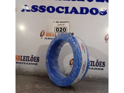 LOTE 020 - 01 ROLO DE CABO FLEXÍVEL 1X2,5MM NA COR AZUL. 100 METROS 100 METROS (NOVO)(NO ESTADO, LEILÃO NÃO TEM GARANTIA E NEM DEVOLUÇÃO, SUJEITO A POSSÍVEIS AVARIAS VISÍVEIS/OCULTAS E/OU AUSÊNCIA DE COMPONENTES).