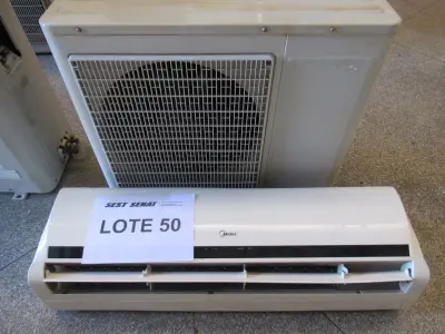 LOTE 388 - CONDICIONADOR DE AR MIDEA + MOTOR MIDEA (UNIDADE: B-041 - PRESIDENTE PRUDENTE/SP - LOCAL DE RETIRADA: RODOVIA ARTUR BOIGUES FILHO Nº 585 - PARQUE RES. CARANDA - PRESIDENTE PRUDENTE/SP – CEP: 19.026-650)