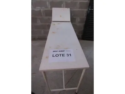 LOTE 369 - MESA HOSPITALAR (UNIDADE: B-041 - PRESIDENTE PRUDENTE/SP - LOCAL DE RETIRADA: RODOVIA ARTUR BOIGUES FILHO Nº 585 - PARQUE RES. CARANDA - PRESIDENTE PRUDENTE/SP – CEP: 19.026-650)