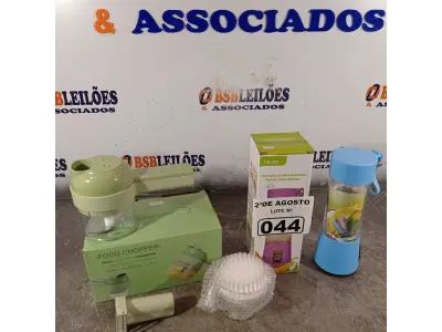 LOTE 044 - 01 TRITURADOR MULTIFUNCIONAL E 01 LIQUIDIFICADOR PORTÁTIL. (NOVO) (NO ESTADO) ATENÇÃO! FAZER A VISITAÇÃO ANTES DE ARREMATAR, NÃO SABEMOS SE FUNCIONA. LEILÃO NÃO TEM GARANTIA E NEM DEVOLUÇÃO, SUJEITO A POSSÍVEIS AVARIAS VISÍVEIS/OCULTAS E/OU AUSÊNCIA DE COMPONENTES.