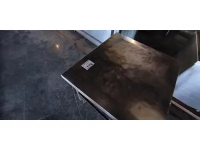 LOTE 178 - BANCADA DE FERRO E INOX. (NO ESTADO, NÃO SABEMOS SE FUNCIONA. LEILÃO NÃO TEM GARANTIA E NEM DEVOLUÇÃO).