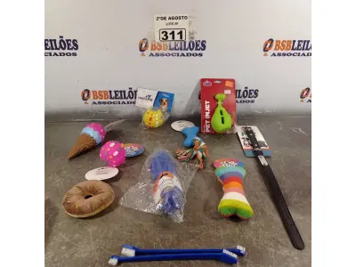LOTE 311 - 01 LOTE COM VÁRIOS BRINQUEDOS PARA PET. (NOVO) (NO ESTADO) ATENÇÃO! FAZER A VISITAÇÃO ANTES DE ARREMATAR, NÃO SABEMOS SE FUNCIONA. LEILÃO NÃO TEM GARANTIA E NEM DEVOLUÇÃO, SUJEITO A POSSÍVEIS AVARIAS VISÍVEIS/OCULTAS E/OU AUSÊNCIA DE COMPONENTES.