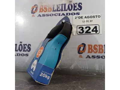 LOTE 324 - 01 COLEIRA RETRÁTIL PARA CÃES ATÉ 20KG. (NO ESTADO) ATENÇÃO! FAZER A VISITAÇÃO ANTES DE ARREMATAR, NÃO SABEMOS SE FUNCIONA. LEILÃO NÃO TEM GARANTIA E NEM DEVOLUÇÃO, SUJEITO A POSSÍVEIS AVARIAS VISÍVEIS/OCULTAS E/OU AUSÊNCIA DE COMPONENTES.