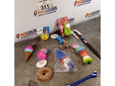 LOTE 311 - 01 LOTE COM VÁRIOS BRINQUEDOS PARA PET. (NOVO) (NO ESTADO) ATENÇÃO! FAZER A VISITAÇÃO ANTES DE ARREMATAR, NÃO SABEMOS SE FUNCIONA. LEILÃO NÃO TEM GARANTIA E NEM DEVOLUÇÃO, SUJEITO A POSSÍVEIS AVARIAS VISÍVEIS/OCULTAS E/OU AUSÊNCIA DE COMPONENTES.