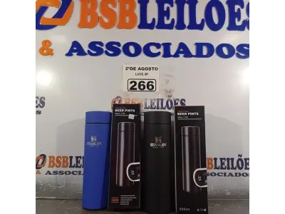 LOTE 266 - 02 GARRAFAS TÉRMICAS DIGITAL. (NOVO) (NO ESTADO) ATENÇÃO! FAZER A VISITAÇÃO ANTES DE ARREMATAR, NÃO SABEMOS SE FUNCIONA. LEILÃO NÃO TEM GARANTIA E NEM DEVOLUÇÃO, SUJEITO A POSSÍVEIS AVARIAS VISÍVEIS/OCULTAS E/OU AUSÊNCIA DE COMPONENTES.