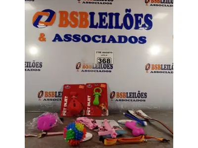 LOTE 368 - 01 LOTE COM COLEIRAS E BRINQUEDOS. (NOVO) (NO ESTADO) ATENÇÃO! FAZER A VISITAÇÃO ANTES DE ARREMATAR, NÃO SABEMOS SE FUNCIONA. LEILÃO NÃO TEM GARANTIA E NEM DEVOLUÇÃO, SUJEITO A POSSÍVEIS AVARIAS VISÍVEIS/OCULTAS E/OU AUSÊNCIA DE COMPONENTES.