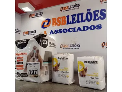 LOTE 107 - 01 TAPETE HIGIÊNICO PARA PET COM 30 UNIDADES E 02 PACOTES DE ABSORVENTES TAMANHO G COM 06 UNIDADES CADA PACOTE. (NOVO) (NO ESTADO) ATENÇÃO! FAZER A VISITAÇÃO ANTES DE ARREMATAR, NÃO SABEMOS SE FUNCIONA. LEILÃO NÃO TEM GARANTIA E NEM DEVOLUÇÃO, SUJEITO A POSSÍVEIS AVARIAS VISÍVEIS/OCULTAS E/OU AUSÊNCIA DE COMPONENTES.