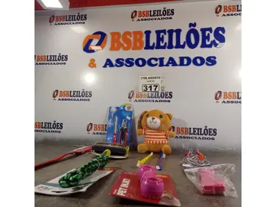 LOTE 317 - 01 LOTE COM VÁRIOS BRINQUEDOS PARA PET. (NOVO) (NO ESTADO) ATENÇÃO! FAZER A VISITAÇÃO ANTES DE ARREMATAR, NÃO SABEMOS SE FUNCIONA. LEILÃO NÃO TEM GARANTIA E NEM DEVOLUÇÃO, SUJEITO A POSSÍVEIS AVARIAS VISÍVEIS/OCULTAS E/OU AUSÊNCIA DE COMPONENTES.