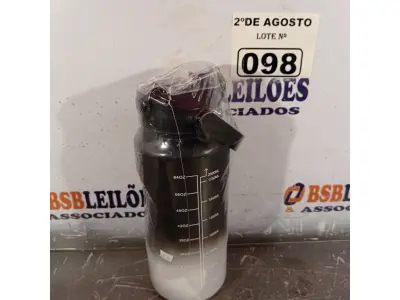 LOTE 098 - 01 KIT DE GARRAFAS. (NOVO) (NO ESTADO) ATENÇÃO! FAZER A VISITAÇÃO ANTES DE ARREMATAR, NÃO SABEMOS SE FUNCIONA. LEILÃO NÃO TEM GARANTIA E NEM DEVOLUÇÃO, SUJEITO A POSSÍVEIS AVARIAS VISÍVEIS/OCULTAS E/OU AUSÊNCIA DE COMPONENTES.