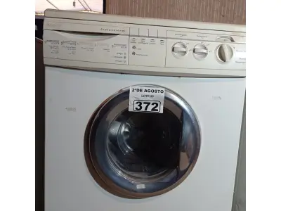 LOTE 372 - 01 LAVA SECA MARCA BOSCH COM AVARIAS. (NO ESTADO) ATENÇÃO! FAZER A VISITAÇÃO ANTES DE ARREMATAR, NÃO SABEMOS SE FUNCIONA. LEILÃO NÃO TEM GARANTIA E NEM DEVOLUÇÃO, SUJEITO A POSSÍVEIS AVARIAS VISÍVEIS/OCULTAS E/OU AUSÊNCIA DE COMPONENTES.