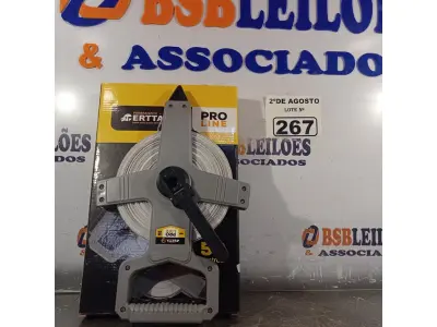 LOTE 267 - 01 TRENA DE FITA DE 50 METROS. (NOVO) (NO ESTADO) ATENÇÃO! FAZER A VISITAÇÃO ANTES DE ARREMATAR, NÃO SABEMOS SE FUNCIONA. LEILÃO NÃO TEM GARANTIA E NEM DEVOLUÇÃO, SUJEITO A POSSÍVEIS AVARIAS VISÍVEIS/OCULTAS E/OU AUSÊNCIA DE COMPONENTES.