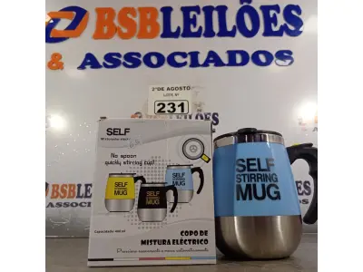 LOTE 231 - 01 COPO DE MISTURADOR ELÉTRICO. (NOVO) (NO ESTADO) ATENÇÃO! FAZER A VISITAÇÃO ANTES DE ARREMATAR, NÃO SABEMOS SE FUNCIONA. LEILÃO NÃO TEM GARANTIA E NEM DEVOLUÇÃO, SUJEITO A POSSÍVEIS AVARIAS VISÍVEIS/OCULTAS E/OU AUSÊNCIA DE COMPONENTES.