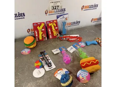 LOTE 327 - 01 LOTE COM VÁRIOS BRINQUEDOS PARA PET. (NOVO) (NO ESTADO) ATENÇÃO! FAZER A VISITAÇÃO ANTES DE ARREMATAR, NÃO SABEMOS SE FUNCIONA. LEILÃO NÃO TEM GARANTIA E NEM DEVOLUÇÃO, SUJEITO A POSSÍVEIS AVARIAS VISÍVEIS/OCULTAS E/OU AUSÊNCIA DE COMPONENTES.
