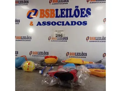 LOTE 296 - 01 LOTE COM VÁRIOS BRINQUEDOS PARA PET. (NOVO) (NO ESTADO) ATENÇÃO! FAZER A VISITAÇÃO ANTES DE ARREMATAR, NÃO SABEMOS SE FUNCIONA. LEILÃO NÃO TEM GARANTIA E NEM DEVOLUÇÃO, SUJEITO A POSSÍVEIS AVARIAS VISÍVEIS/OCULTAS E/OU AUSÊNCIA DE COMPONENTES.