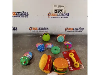 LOTE 297 - 01 LOTE COM VÁRIOS BRINQUEDOS PARA PET. (NOVO) (NO ESTADO) ATENÇÃO! FAZER A VISITAÇÃO ANTES DE ARREMATAR, NÃO SABEMOS SE FUNCIONA. LEILÃO NÃO TEM GARANTIA E NEM DEVOLUÇÃO, SUJEITO A POSSÍVEIS AVARIAS VISÍVEIS/OCULTAS E/OU AUSÊNCIA DE COMPONENTES.