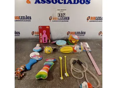 LOTE 337 - 01 LOTE COM VÁRIOS BRINQUEDOS PARA PET. (NOVO) (NO ESTADO) ATENÇÃO! FAZER A VISITAÇÃO ANTES DE ARREMATAR, NÃO SABEMOS SE FUNCIONA. LEILÃO NÃO TEM GARANTIA E NEM DEVOLUÇÃO, SUJEITO A POSSÍVEIS AVARIAS VISÍVEIS/OCULTAS E/OU AUSÊNCIA DE COMPONENTES.