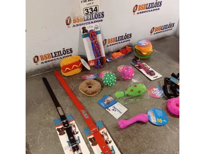 LOTE 334 - 01 LOTE COM VÁRIOS BRINQUEDOS PARA PET. (NOVO) (NO ESTADO) ATENÇÃO! FAZER A VISITAÇÃO ANTES DE ARREMATAR, NÃO SABEMOS SE FUNCIONA. LEILÃO NÃO TEM GARANTIA E NEM DEVOLUÇÃO, SUJEITO A POSSÍVEIS AVARIAS VISÍVEIS/OCULTAS E/OU AUSÊNCIA DE COMPONENTES.