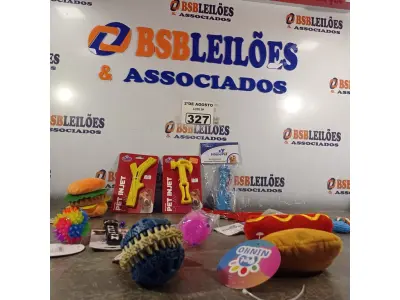 LOTE 327 - 01 LOTE COM VÁRIOS BRINQUEDOS PARA PET. (NOVO) (NO ESTADO) ATENÇÃO! FAZER A VISITAÇÃO ANTES DE ARREMATAR, NÃO SABEMOS SE FUNCIONA. LEILÃO NÃO TEM GARANTIA E NEM DEVOLUÇÃO, SUJEITO A POSSÍVEIS AVARIAS VISÍVEIS/OCULTAS E/OU AUSÊNCIA DE COMPONENTES.