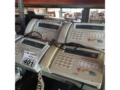 LOTE 401 - 01 LOTE COM VÁRIOS APARELHOS DE FAX MARCAS E MODELOS DIVERSOS. (NO ESTADO) ATENÇÃO! FAZER A VISITAÇÃO ANTES DE ARREMATAR, NÃO SABEMOS SE FUNCIONA. LEILÃO NÃO TEM GARANTIA E NEM DEVOLUÇÃO, SUJEITO A POSSÍVEIS AVARIAS VISÍVEIS/OCULTAS E/OU AUSÊNCIA DE COMPONENTES.
