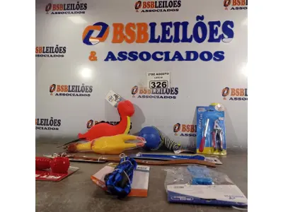 LOTE 326 - 01 LOTE COM VÁRIOS BRINQUEDOS PARA PET. (NOVO) (NO ESTADO) ATENÇÃO! FAZER A VISITAÇÃO ANTES DE ARREMATAR, NÃO SABEMOS SE FUNCIONA. LEILÃO NÃO TEM GARANTIA E NEM DEVOLUÇÃO, SUJEITO A POSSÍVEIS AVARIAS VISÍVEIS/OCULTAS E/OU AUSÊNCIA DE COMPONENTES.