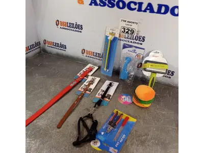 LOTE 329 - 01 LOTE COM VÁRIOS BRINQUEDOS PARA PET. (NOVO) (NO ESTADO) ATENÇÃO! FAZER A VISITAÇÃO ANTES DE ARREMATAR, NÃO SABEMOS SE FUNCIONA. LEILÃO NÃO TEM GARANTIA E NEM DEVOLUÇÃO, SUJEITO A POSSÍVEIS AVARIAS VISÍVEIS/OCULTAS E/OU AUSÊNCIA DE COMPONENTES.