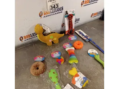 LOTE 343 - 01 LOTE COM VÁRIOS BRINQUEDOS PARA PET. (NOVO) (NO ESTADO) ATENÇÃO! FAZER A VISITAÇÃO ANTES DE ARREMATAR, NÃO SABEMOS SE FUNCIONA. LEILÃO NÃO TEM GARANTIA E NEM DEVOLUÇÃO, SUJEITO A POSSÍVEIS AVARIAS VISÍVEIS/OCULTAS E/OU AUSÊNCIA DE COMPONENTES.