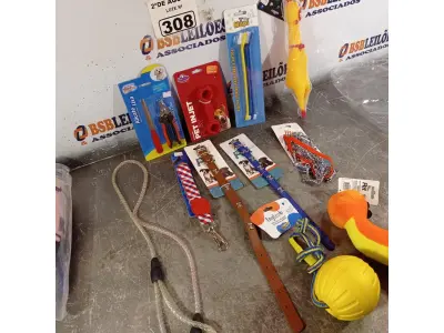 LOTE 308 - 01 LOTE COM VÁRIOS BRINQUEDOS PARA PET. (NOVO) (NO ESTADO) ATENÇÃO! FAZER A VISITAÇÃO ANTES DE ARREMATAR, NÃO SABEMOS SE FUNCIONA. LEILÃO NÃO TEM GARANTIA E NEM DEVOLUÇÃO, SUJEITO A POSSÍVEIS AVARIAS VISÍVEIS/OCULTAS E/OU AUSÊNCIA DE COMPONENTES.