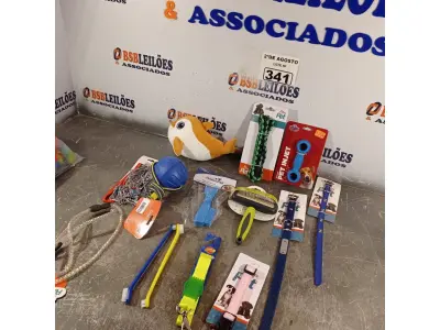 LOTE 341 - 01 LOTE COM VÁRIOS BRINQUEDOS PARA PET. (NOVO) (NO ESTADO) ATENÇÃO! FAZER A VISITAÇÃO ANTES DE ARREMATAR, NÃO SABEMOS SE FUNCIONA. LEILÃO NÃO TEM GARANTIA E NEM DEVOLUÇÃO, SUJEITO A POSSÍVEIS AVARIAS VISÍVEIS/OCULTAS E/OU AUSÊNCIA DE COMPONENTES.
