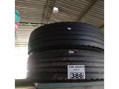 LOTE 386 - 02 PNEUS PARA CAMINHÃO ¾ NAS MEDIDAS 215/75/17.5. (NO ESTADO) ATENÇÃO! FAZER A VISITAÇÃO ANTES DE ARREMATAR, NÃO SABEMOS SE FUNCIONA. LEILÃO NÃO TEM GARANTIA E NEM DEVOLUÇÃO, SUJEITO A POSSÍVEIS AVARIAS VISÍVEIS/OCULTAS E/OU AUSÊNCIA DE COMPONENTES.