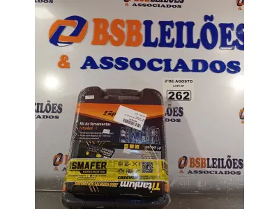 LOTE 262 - 01 MALETA DE FERRAMENTAS 129 PEÇAS E 01 JOGO DE SOQUETES SEXTAVADOS. BITS E CATRACA 41 PEÇAS. (NOVO) (NO ESTADO) ATENÇÃO! FAZER A VISITAÇÃO ANTES DE ARREMATAR, NÃO SABEMOS SE FUNCIONA. LEILÃO NÃO TEM GARANTIA E NEM DEVOLUÇÃO, SUJEITO A POSSÍVEIS AVARIAS VISÍVEIS/OCULTAS E/OU AUSÊNCIA DE COMPONENTES.