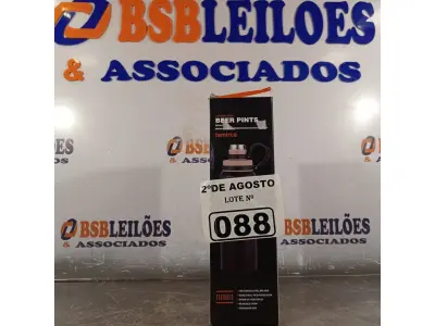 LOTE 088 - 01 GARRAFA TÉRMICA DIGITAL. (NOVO) (NO ESTADO) ATENÇÃO! FAZER A VISITAÇÃO ANTES DE ARREMATAR, NÃO SABEMOS SE FUNCIONA. LEILÃO NÃO TEM GARANTIA E NEM DEVOLUÇÃO, SUJEITO A POSSÍVEIS AVARIAS VISÍVEIS/OCULTAS E/OU AUSÊNCIA DE COMPONENTES.