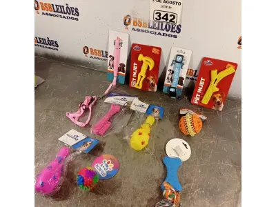 LOTE 342 - 01 LOTE COM VÁRIOS BRINQUEDOS PARA PET. (NOVO) (NO ESTADO) ATENÇÃO! FAZER A VISITAÇÃO ANTES DE ARREMATAR, NÃO SABEMOS SE FUNCIONA. LEILÃO NÃO TEM GARANTIA E NEM DEVOLUÇÃO, SUJEITO A POSSÍVEIS AVARIAS VISÍVEIS/OCULTAS E/OU AUSÊNCIA DE COMPONENTES.