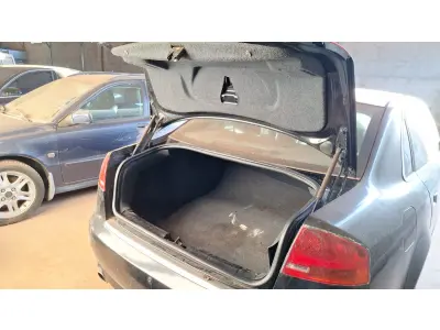 LOTE 506 - AUDI A4 1.8 TURBO, 2006/2007. TETO SOLAR, MULTITRONIC, TODAS ARO 18, COMPLETO. HOMOCINÉTICA ESQUERDA E TRIZETA QUEBRADA. (NO ESTADO)