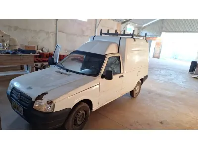 LOTE 505 - 01 FIAT FIORINO FORGÃO FLEX, ANO 2010/2011, NA COR BRANCA (NO ESTADO)