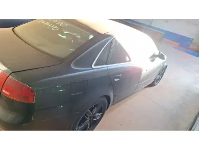 LOTE 506 - AUDI A4 1.8 TURBO, 2006/2007. TETO SOLAR, MULTITRONIC, TODAS ARO 18, COMPLETO. HOMOCINÉTICA ESQUERDA E TRIZETA QUEBRADA. (NO ESTADO)
