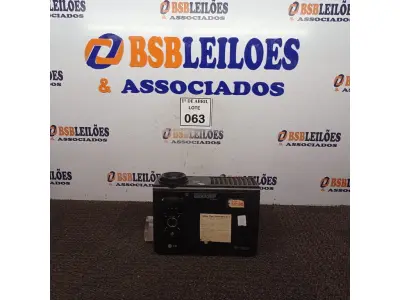 LOTE 063 - 01 PROJETOR LG. (NO ESTADO) ATENÇÃO! FAZER A VISITAÇÃO ANTES DE ARREMATAR, NÃO SABEMOS SE FUNCIONA. LEILÃO NÃO TEM GARANTIA E NEM DEVOLUÇÃO, SUJEITO A POSSÍVEIS AVARIAS VISÍVEIS/OCULTAS E/OU AUSÊNCIA DE COMPONENTES.