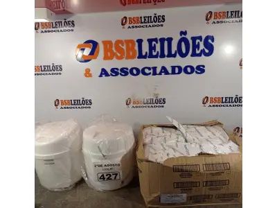 LOTE 427 - 02 FRASQUEIRA SUPPLY CLEAM COM 04 REFIS. (NO ESTADO) ATENÇÃO! FAZER A VISITAÇÃO ANTES DE ARREMATAR, NÃO SABEMOS SE FUNCIONA. LEILÃO NÃO TEM GARANTIA E NEM DEVOLUÇÃO, SUJEITO A POSSÍVEIS AVARIAS VISÍVEIS/OCULTAS E/OU AUSÊNCIA DE COMPONENTES).