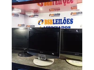 LOTE 539 - 05 MONITORES MARCAS E MODELOS DIVERSOS. (NO ESTADO) ATENÇÃO! FAZER A VISITAÇÃO ANTES DE ARREMATAR, NÃO SABEMOS SE FUNCIONA. LEILÃO NÃO TEM GARANTIA E NEM DEVOLUÇÃO, SUJEITO A POSSÍVEIS AVARIAS VISÍVEIS/OCULTAS E/OU AUSÊNCIA DE COMPONENTES.