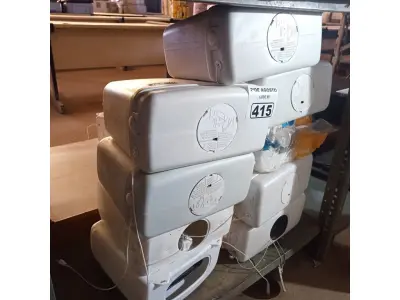 LOTE 415 - 10 CAIXAS DE DESCARGA MARCAS E MODELOS DIVERSOS. (NO ESTADO) ATENÇÃO! FAZER A VISITAÇÃO ANTES DE ARREMATAR, NÃO SABEMOS SE FUNCIONA. LEILÃO NÃO TEM GARANTIA E NEM DEVOLUÇÃO, SUJEITO A POSSÍVEIS AVARIAS VISÍVEIS/OCULTAS E/OU AUSÊNCIA DE COMPONENTES.