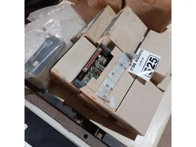 LOTE 525 - 01 LOTE COM VÁRIOS EQUIPAMENTOS ELETRÔNICOS. (NO ESTADO) ATENÇÃO! FAZER A VISITAÇÃO ANTES DE ARREMATAR, NÃO SABEMOS SE FUNCIONA. LEILÃO NÃO TEM GARANTIA E NEM DEVOLUÇÃO, SUJEITO A POSSÍVEIS AVARIAS VISÍVEIS/OCULTAS E/OU AUSÊNCIA DE COMPONENTES.