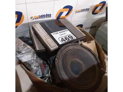 LOTE 469 - 01 LOTE COM PERIFÉRICOS DIVERSOS. (NO ESTADO) ATENÇÃO! FAZER A VISITAÇÃO ANTES DE ARREMATAR, NÃO SABEMOS SE FUNCIONA. LEILÃO NÃO TEM GARANTIA E NEM DEVOLUÇÃO, SUJEITO A POSSÍVEIS AVARIAS VISÍVEIS/OCULTAS E/OU AUSÊNCIA DE COMPONENTES).