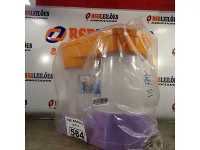 LOTE 584 - 02 COMEDOUROS PARA PET. (NOVO) (NO ESTADO) ATENÇÃO! FAZER A VISITAÇÃO ANTES DE ARREMATAR, NÃO SABEMOS SE FUNCIONA. LEILÃO NÃO TEM GARANTIA E NEM DEVOLUÇÃO, SUJEITO A POSSÍVEIS AVARIAS VISÍVEIS/OCULTAS E/OU AUSÊNCIA DE COMPONENTES).