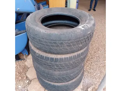 LOTE 679 - 04 PNEUS USADOS NAS MEDIDAS: 265/65/17. (NO ESTADO) ATENÇÃO! FAZER A VISITAÇÃO ANTES DE ARREMATAR, NÃO SABEMOS SE FUNCIONA. LEILÃO NÃO TEM GARANTIA E NEM DEVOLUÇÃO, SUJEITO A POSSÍVEIS AVARIAS VISÍVEIS/OCULTAS E/OU AUSÊNCIA DE COMPONENTES.