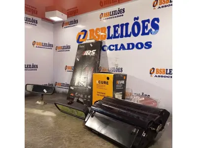 LOTE 556 - 03 RETROVISORES SENDO 01 DA BMW E39/E46, 01 FILTRO DE AR DA DODGE RAM, 01 FILTRO DE AR NISSAN MODELO 16546-OW800.  01 FILTRO DE AR NISSAN MODELO 16546-OW800 E 01 TONNER.  (NO ESTADO) ATENÇÃO! FAZER A VISITAÇÃO ANTES DE ARREMATAR, NÃO SABEMOS SE FUNCIONA. LEILÃO NÃO TEM GARANTIA E NEM DEVOLUÇÃO, SUJEITO A POSSÍVEIS AVARIAS VISÍVEIS/OCULTAS E/OU AUSÊNCIA DE COMPONENTES.