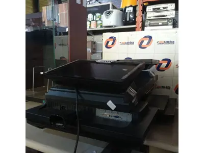 LOTE 209 - 08 MONITORES MARCAS E MODELOS DIVERSOS PARA RETIRADA DE PEÇAS. (NO ESTADO) ATENÇÃO! FAZER A VISITAÇÃO ANTES DE ARREMATAR, NÃO SABEMOS SE FUNCIONA. LEILÃO NÃO TEM GARANTIA E NEM DEVOLUÇÃO, SUJEITO A POSSÍVEIS AVARIAS VISÍVEIS/OCULTAS E/OU AUSÊNCIA DE COMPONENTES.
